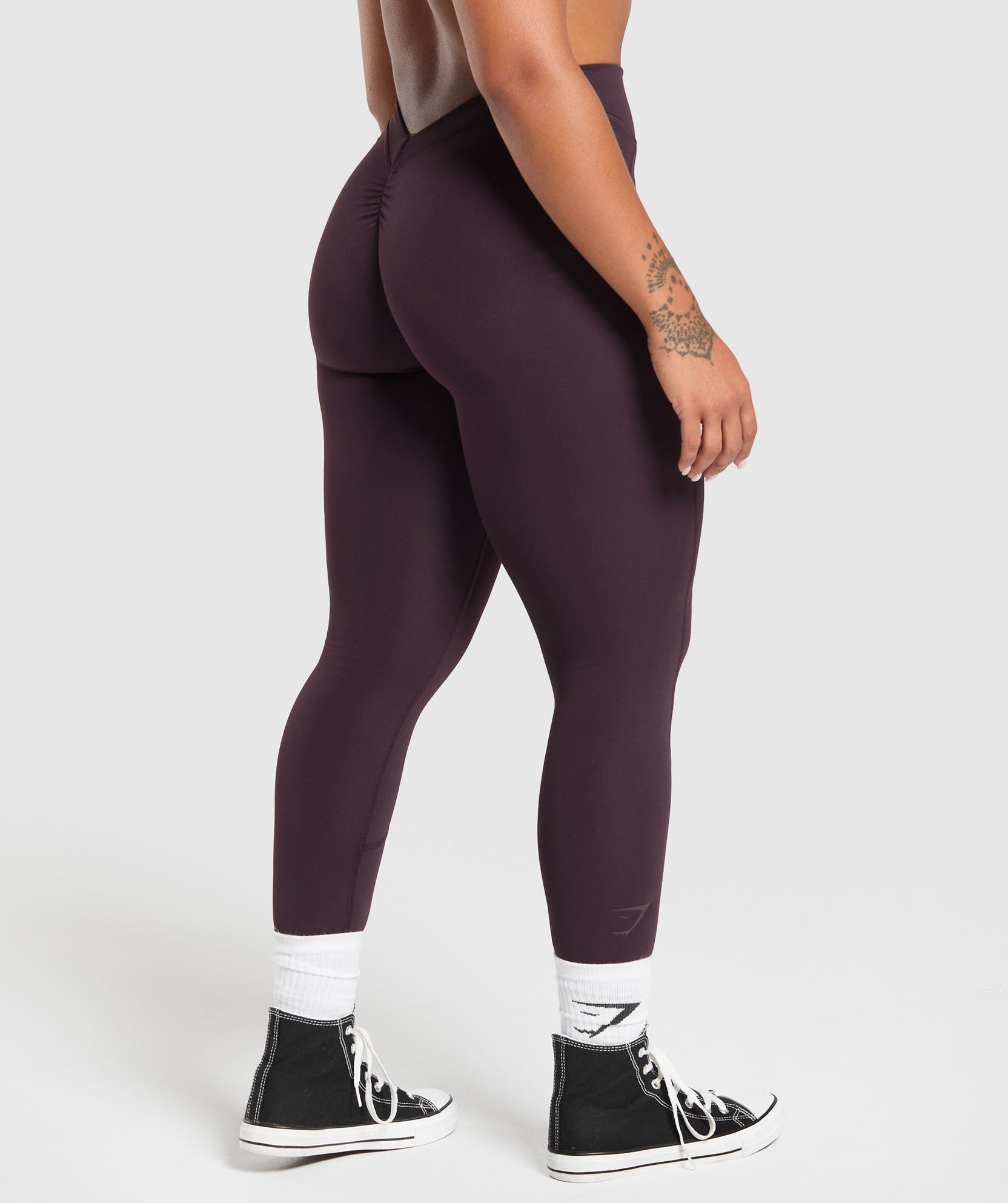 Leggings con cintura baja y realce
